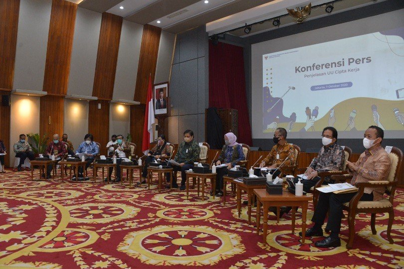 Konferensi Pers Mengenai UU Cipta Kerja, Rabu (7/10), di Jakarta. (Foto: Humas Kemenko)